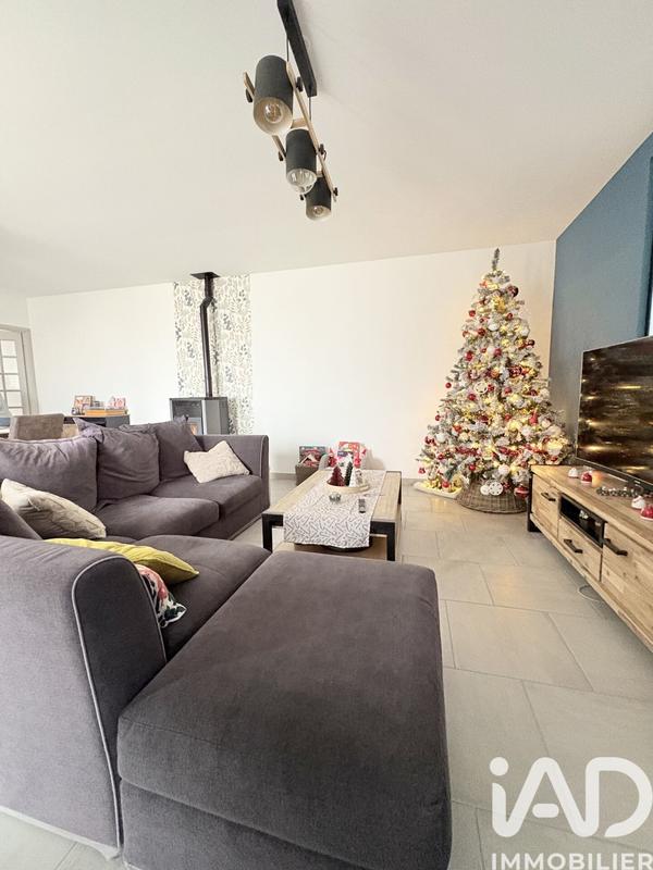 Maison - 95 m² - 5 pièces