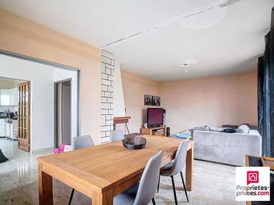 Maison - 94 m² - 4 pièces