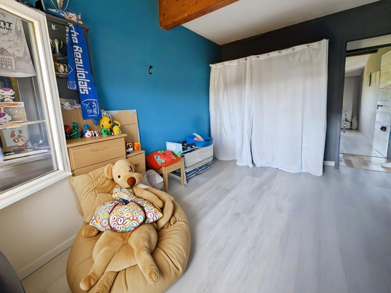 Maison - 97 m² - 5 pièces