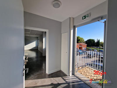 Local d'activités - 160 m²