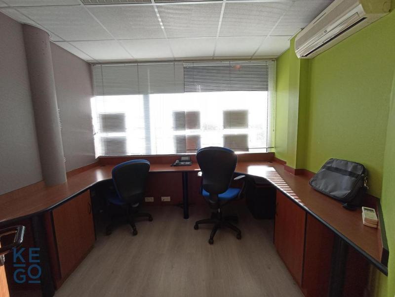 Local commercial - 88 m² - 5 pièces