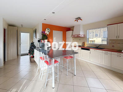 Maison - 95 m² - 5 pièces