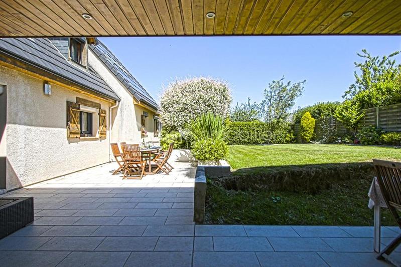 Pavillon - 200 m² - 5 pièces