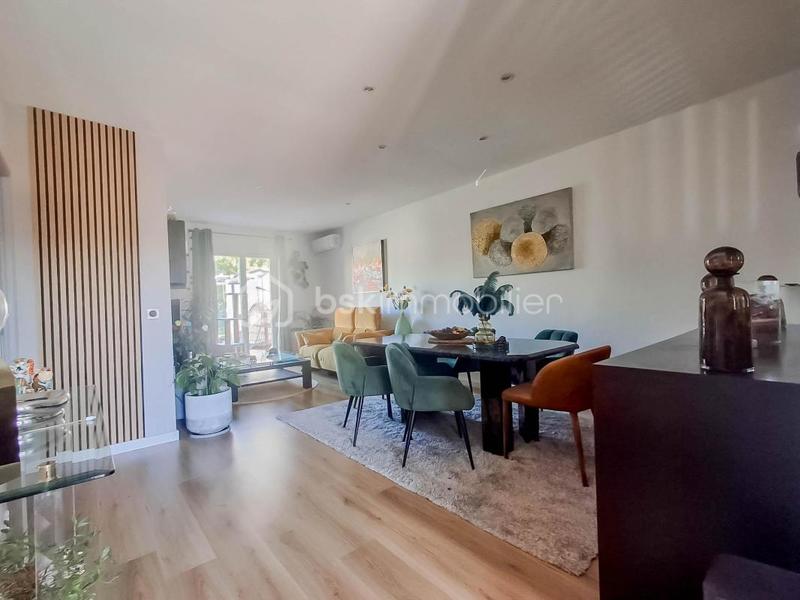 Maison - 80 m² - 5 pièces