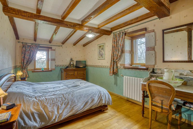 Maison - 321 m² - 9 pièces