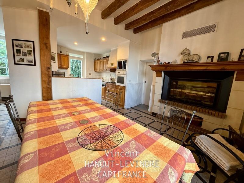 Maison - 200 m² - 11 pièces