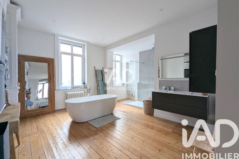 Maison de ville - 220 m² - 8 pièces