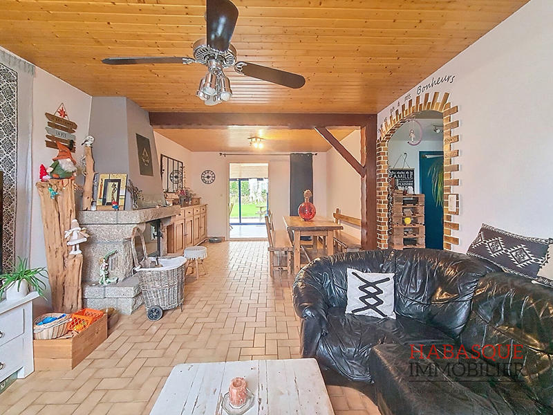 Maison - 101 m² - 8 pièces