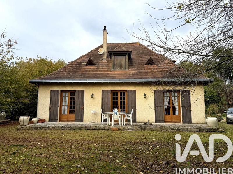Maison - 137 m² - 7 pièces