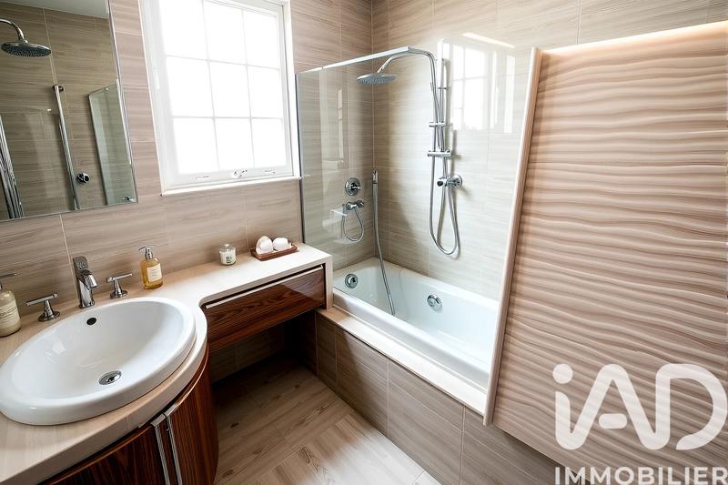 Maison - 145 m² - 7 pièces