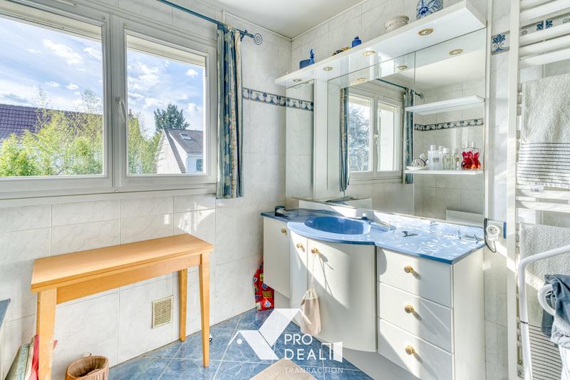 Maison - 120 m² - 4 pièces