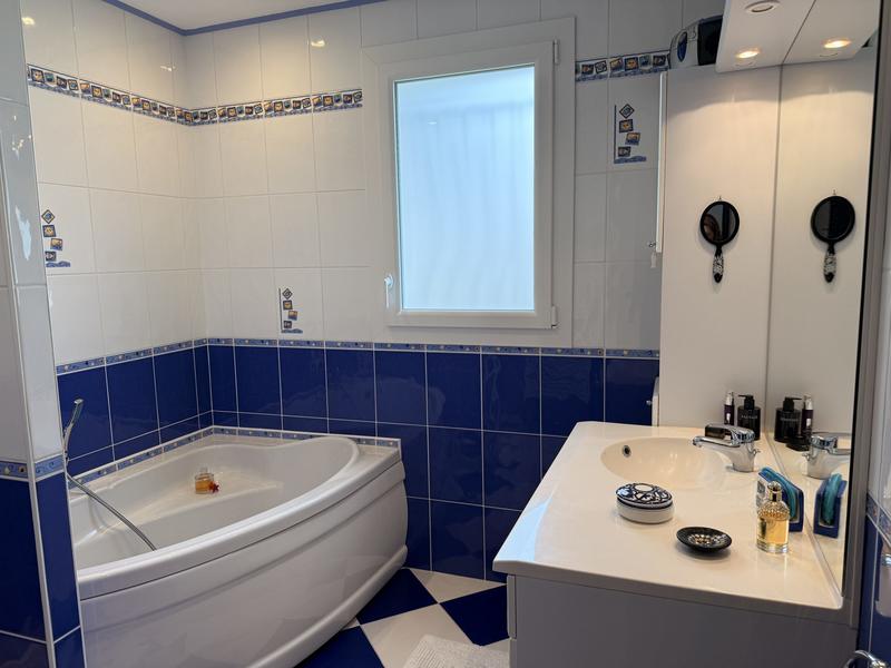 Maison - 108 m² - 4 pièces