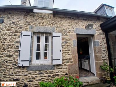 Maison - 149 m² - 8 pièces