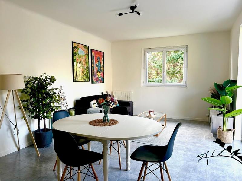 Propriété - 100 m² - 4 pièces