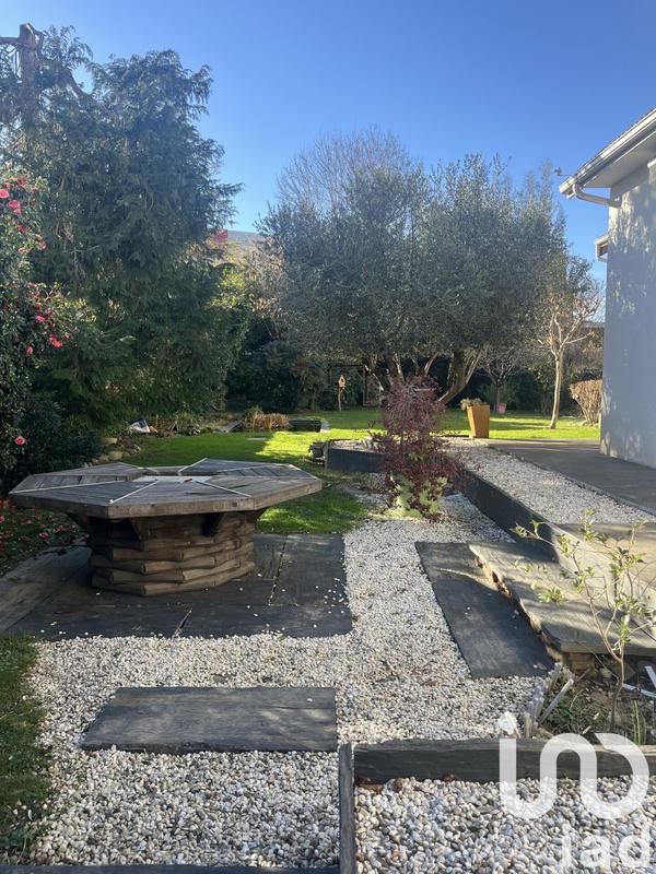 Maison de ville - 200 m² - 6 pièces