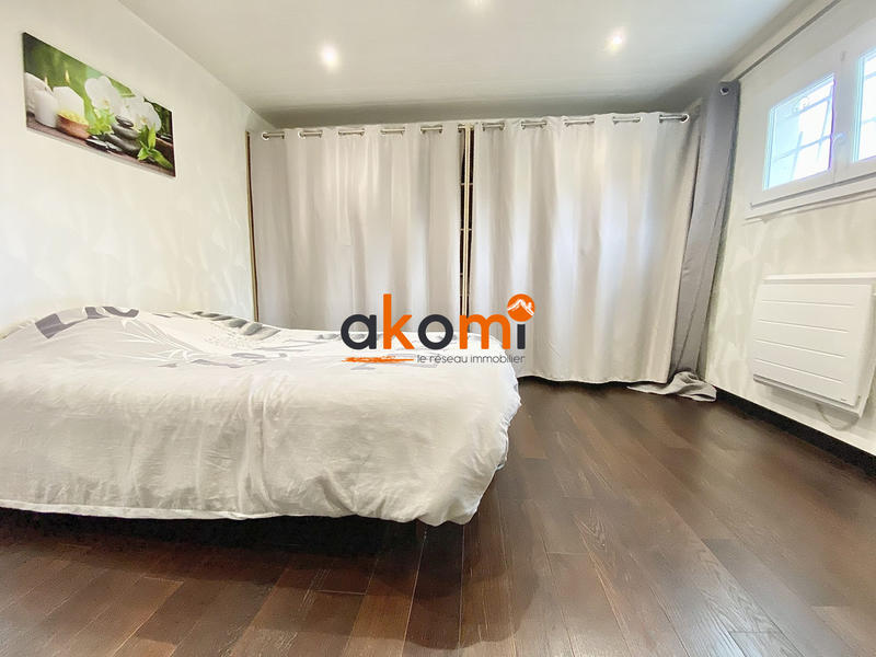 Maison - 97 m² - 5 pièces