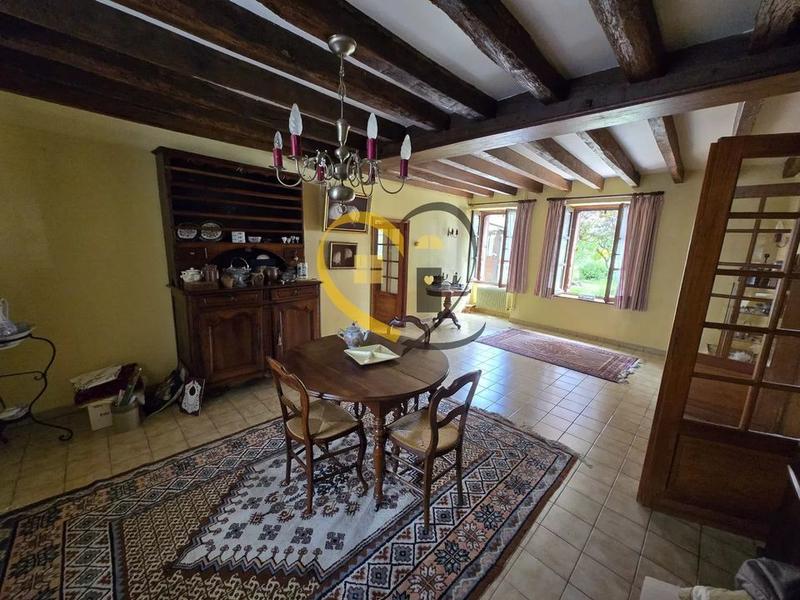 Maison - 159 m² - 7 pièces