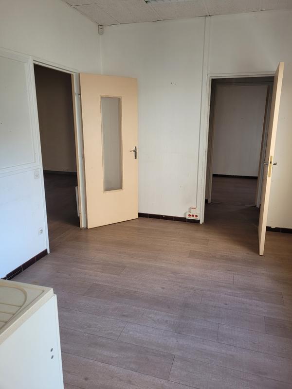 Bureau - 113 m² - 5 pièces