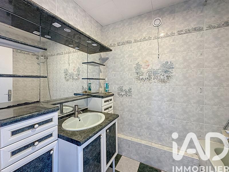 Appartement - 80 m² - 4 pièces