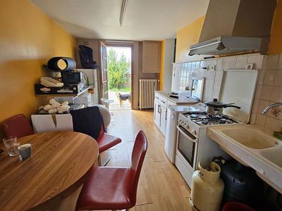 Maison - 147 m² - 8 pièces