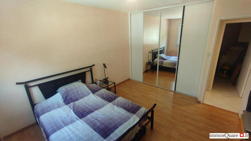 Appartement - 92 m² - 5 pièces