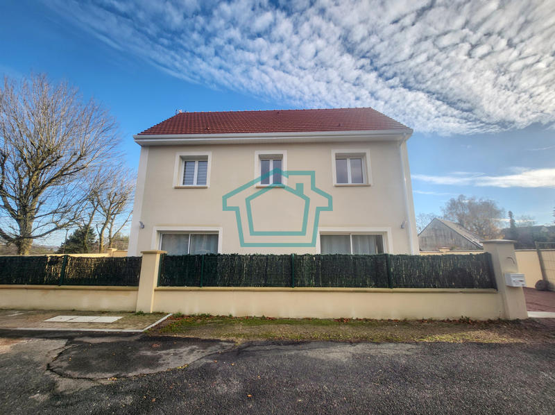 Maison - 100 m² - 5 pièces