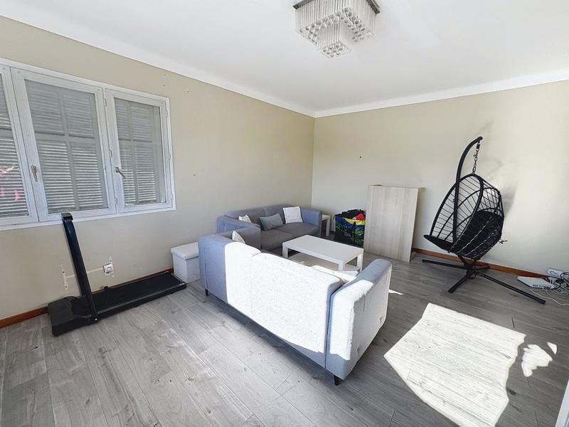 Maison - 337 m² - 13 pièces