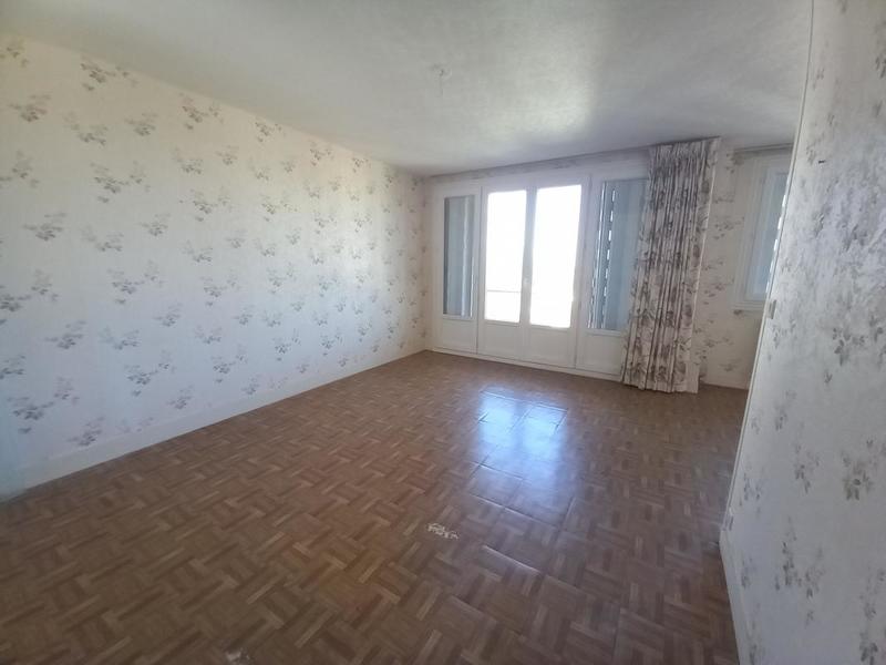 Appartement - 90 m² - 5 pièces