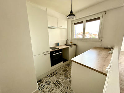 Appartement - 82 m² - 3 pièces