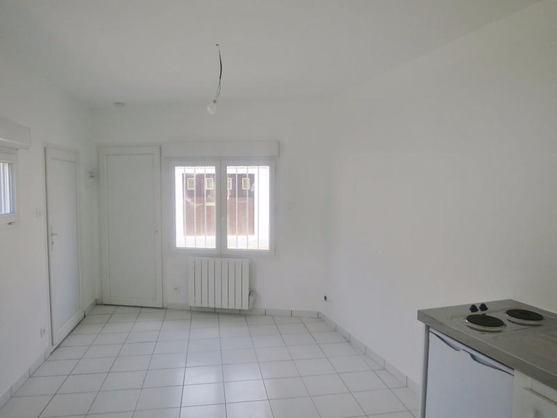 Studio - 16 m² - 1 pièce