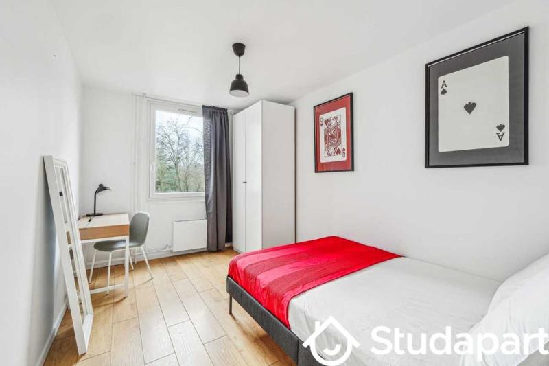 Chambre - 10 m² - 1 pièce