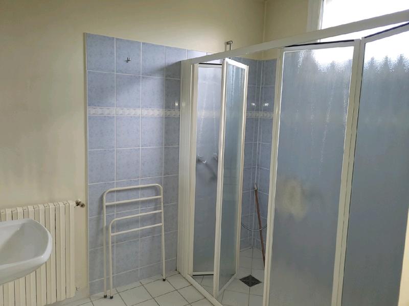 Maison - 200 m² - 14 pièces