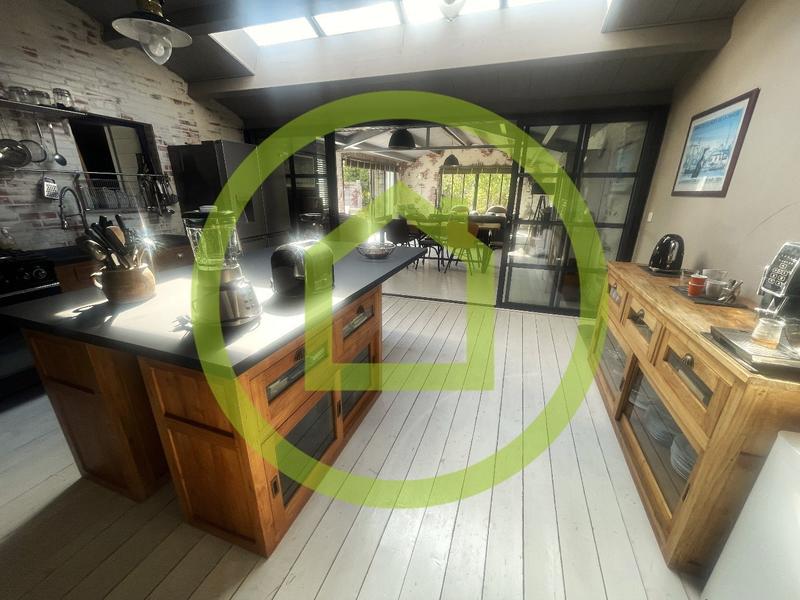 Maison - 160 m² - 6 pièces