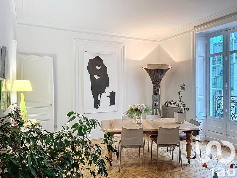 Appartement - 120 m² - 5 pièces