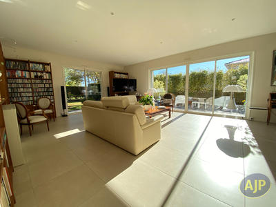 Maison - 176 m² - 5 pièces