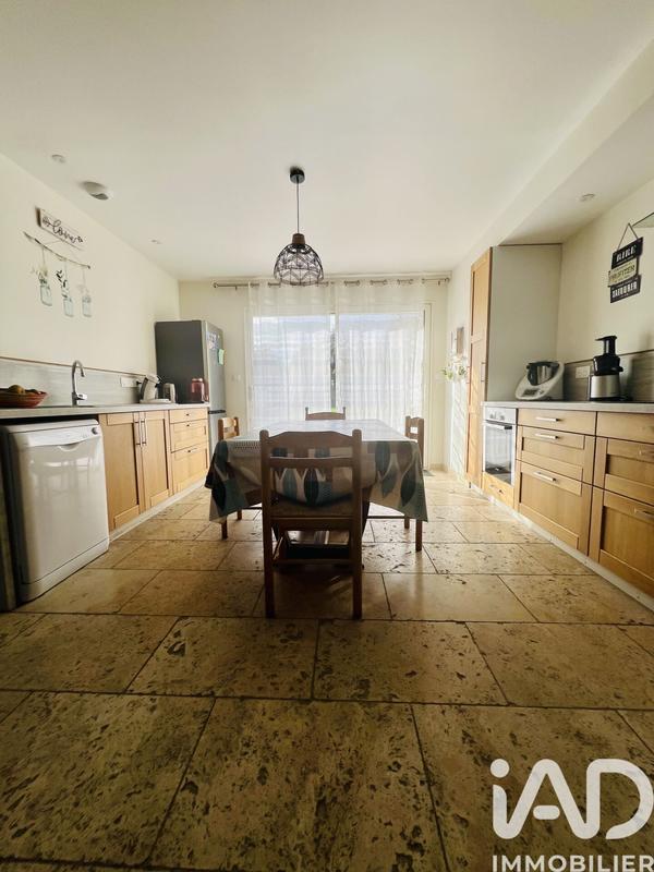 Maison - 180 m² - 5 pièces