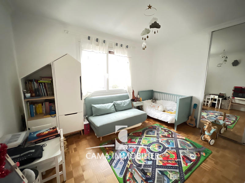 Appartement - 96 m² - 5 pièces