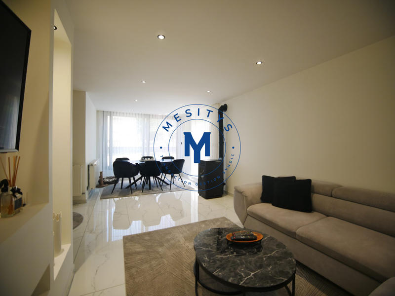 Maison - 140 m² - 8 pièces