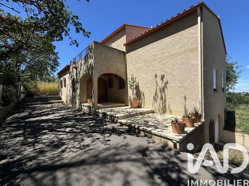 Maison - 200 m² - 7 pièces