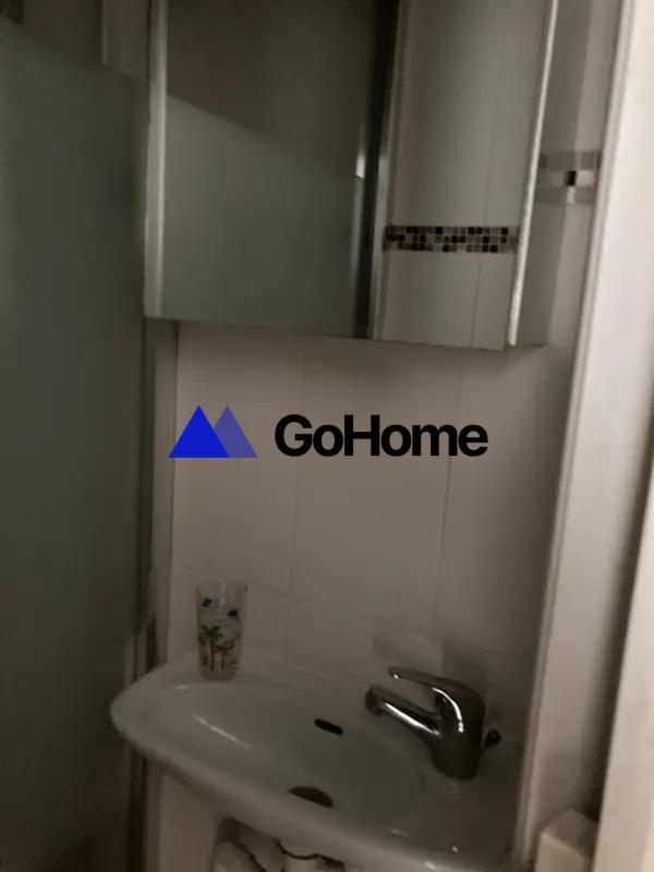 Studio - 15 m² - 1 pièce