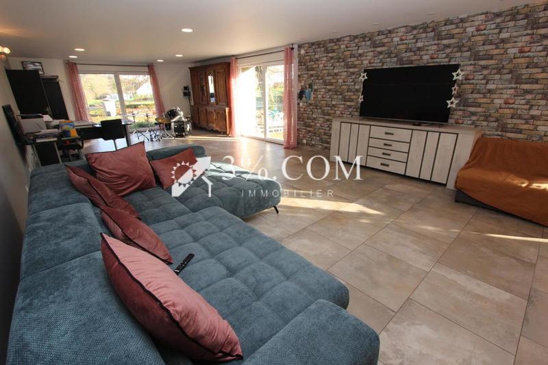 Maison - 410 m² - 9 pièces