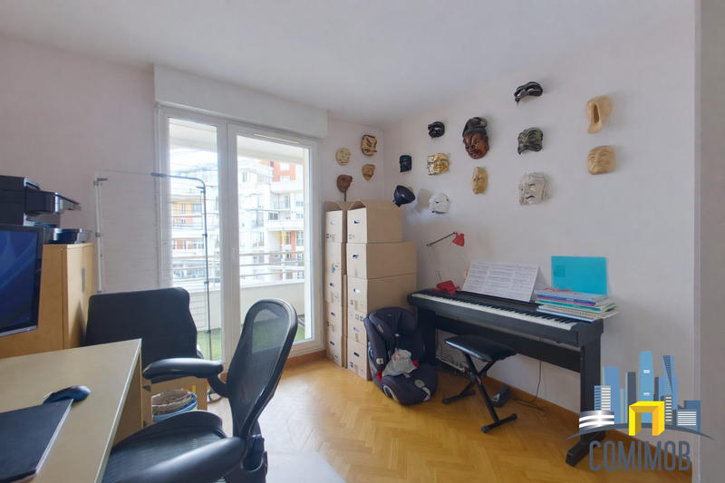 Appartement - 80 m² - 4 pièces