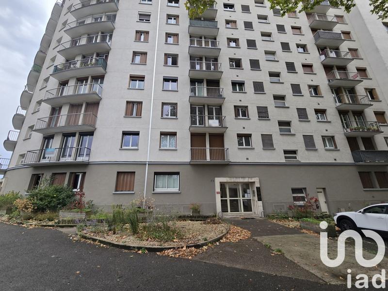 Appartement - 77 m² - 6 pièces