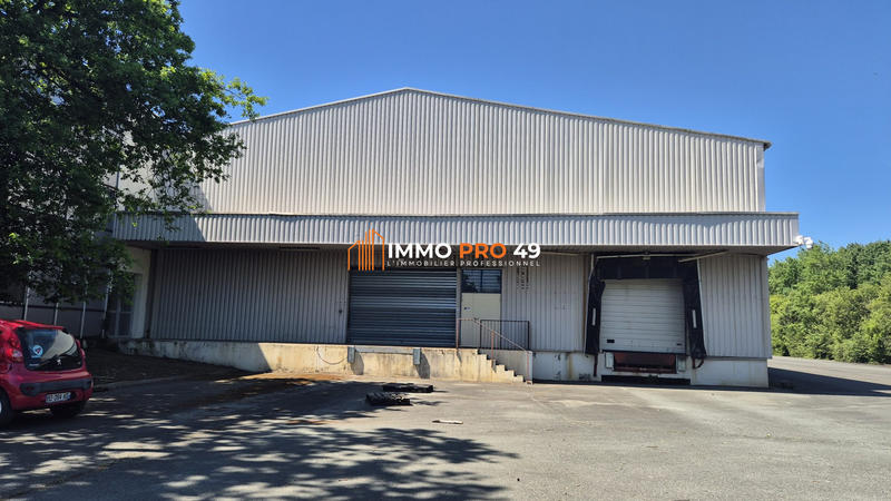 Entrepôt - 3 000 m²