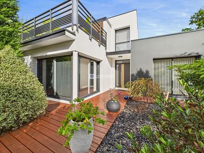 Maison - 131 m² - 6 pièces