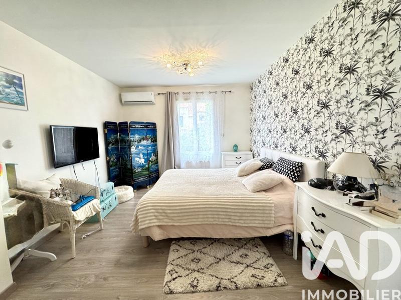 Maison - 168 m² - 8 pièces