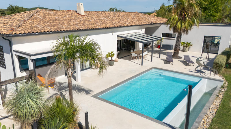 Maison - 180 m² - 5 pièces