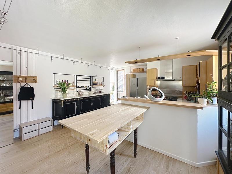 Appartement - 183 m² - 7 pièces