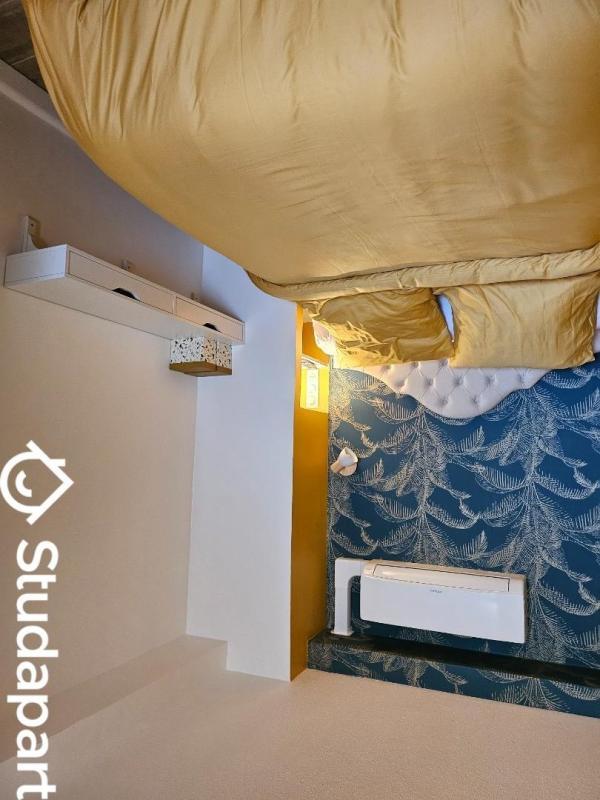 Chambre - 11 m² - 1 pièce