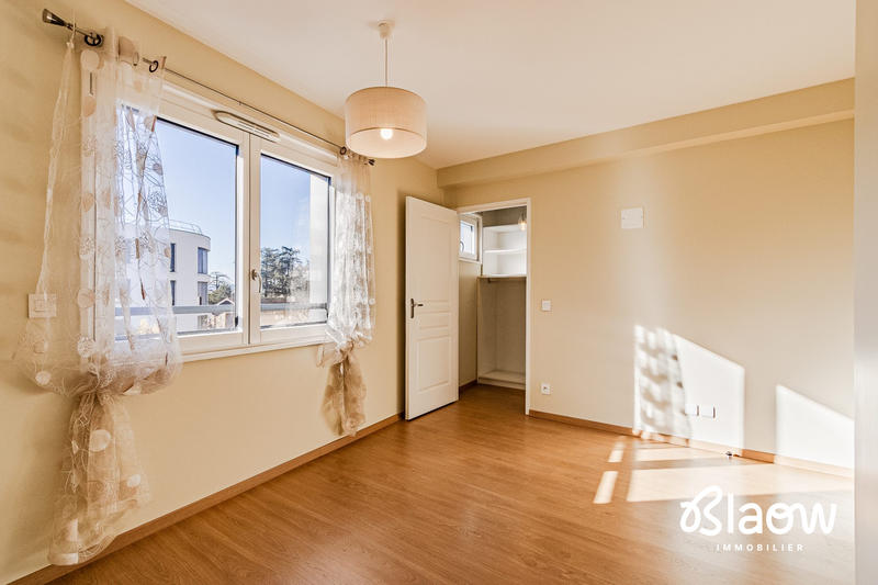 Appartement - 83 m² - 3 pièces